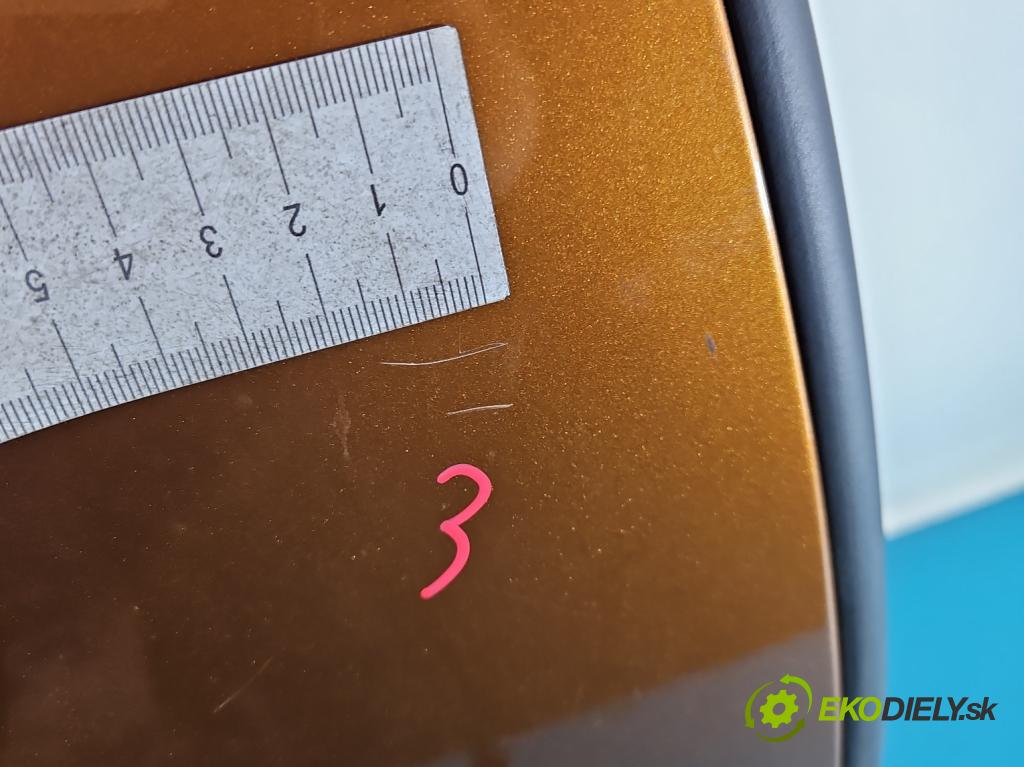 Dacia Duster II 2018-2024 1.6 16V 114 hp manual 84 kW 1598 cm3 5- dveře zadní pravé (Klika dveří ostatní)
