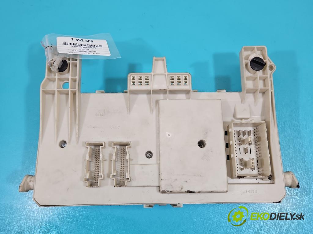 Volvo V50 2.0d 136hp manual 100 kW 1997 cm3 5- řídící jednotka 30765015