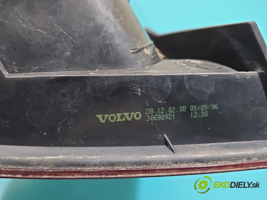 Volvo V50 2.0d 136hp manual 100 kW 1997 cm3 5- světlo zadní pravé 30698921 (Klika dveří ostatní)