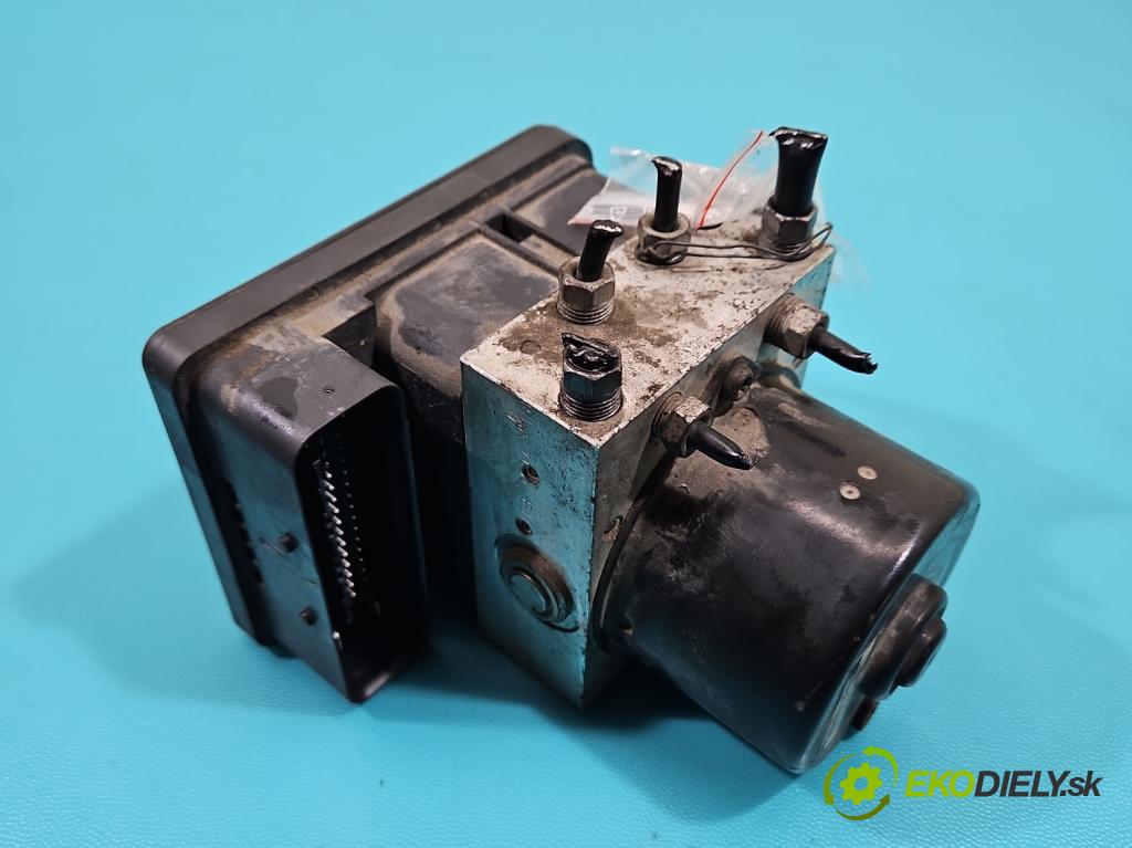 Volvo V50 2.0d 136 HP manual 100 kW 1997 cm3 5- čerpadlo abs 30742654 (Pumpa ABS)