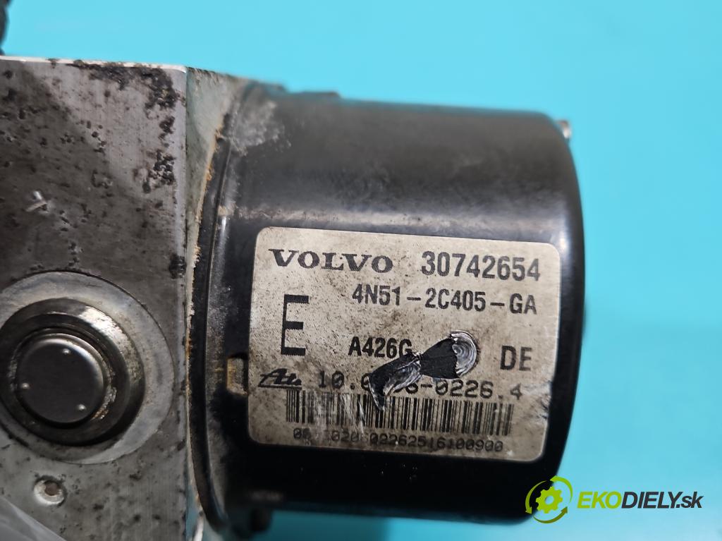 Volvo V50 2.0d 136 HP manual 100 kW 1997 cm3 5- čerpadlo abs 30742654 (Pumpa ABS)