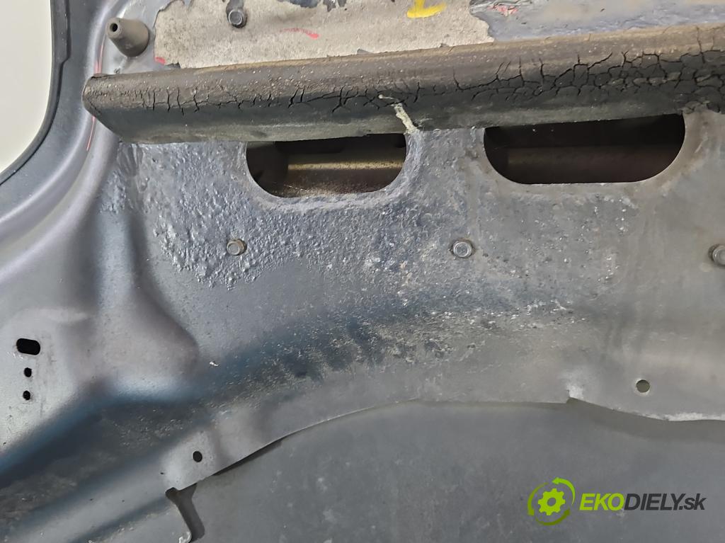 Citroen C4 I 2004-2011 1.4 16V 88 HP manual 65 kW 1360 cm3 5- kapota predná