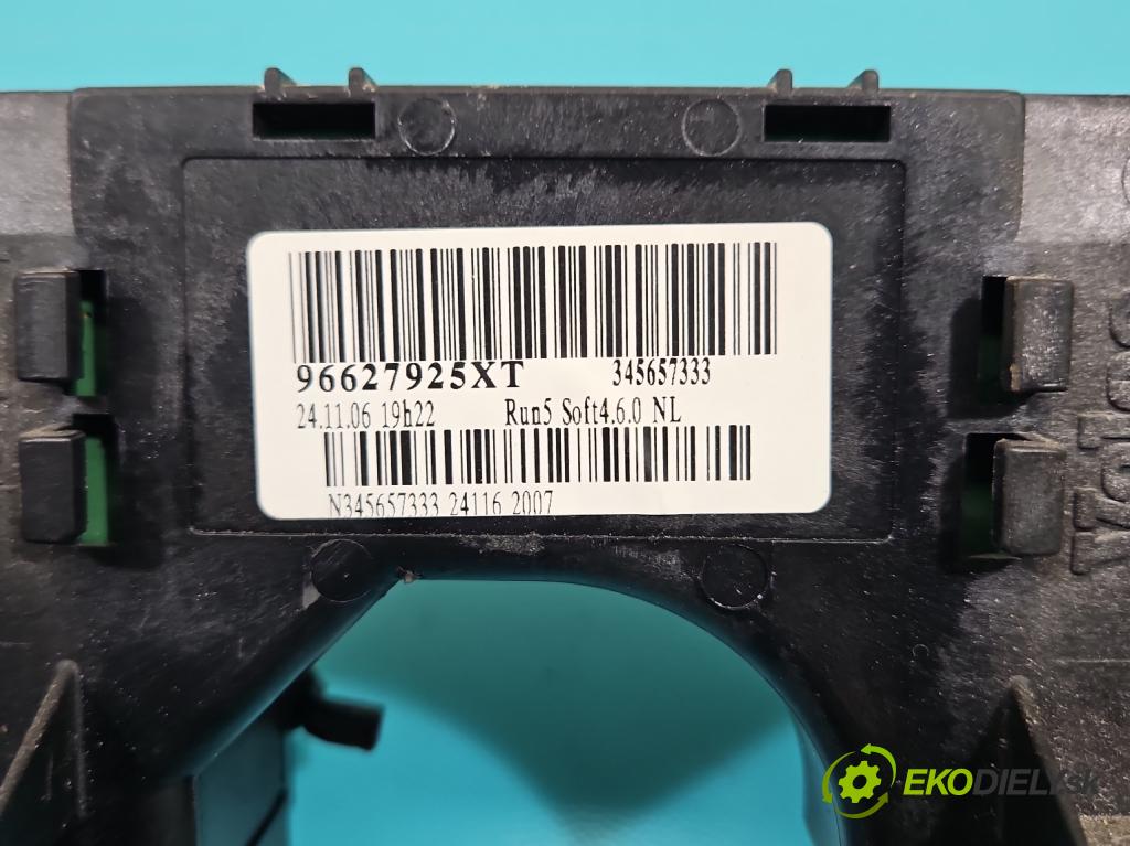 Citroen C4 I 2004-2011 1.4 16V 88 HP manual 65 kW 1360 cm3 5- prepínač komplex: 96627925XT (Prepínacie páčky pod volantom)