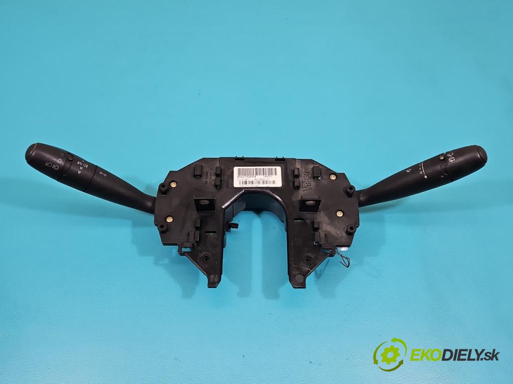 Citroen C4 I 2004-2011 1.4 16V 88 HP manual 65 kW 1360 cm3 5- prepínač komplex: 96627925XT (Prepínacie páčky pod volantom)