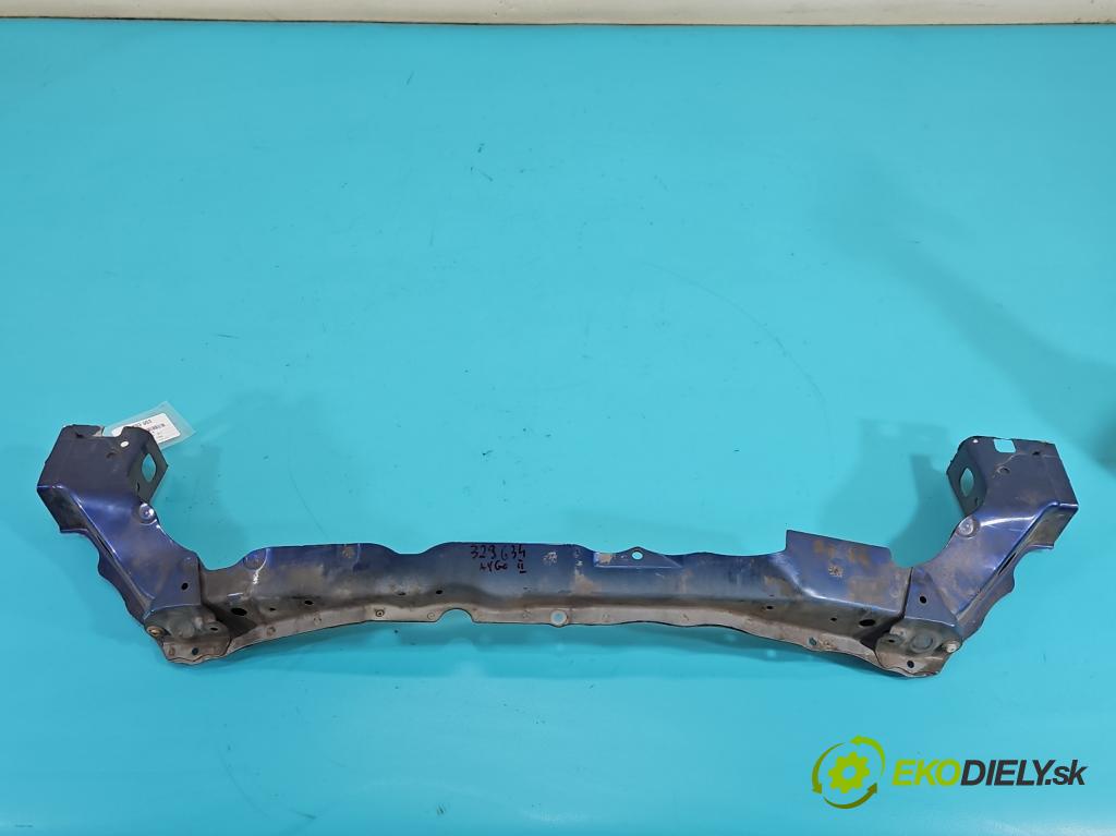 Toyota Aygo 2005-2014 1.0 VVTI 68 hp manual 50 kW 998 cm3 5- stěna přední  (Přední výztuha)