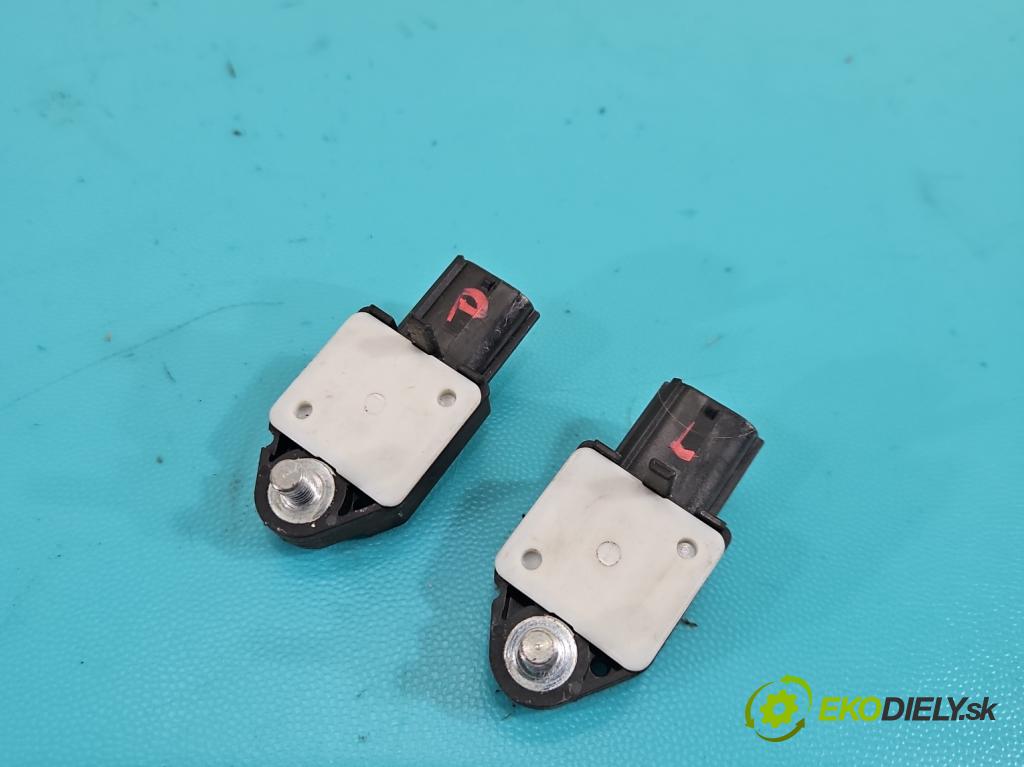 Toyota Aygo 2005-2014 1.0 VVTI 68 HP manual 50 kW 998 cm3 5- airbag vzduchové soubor: