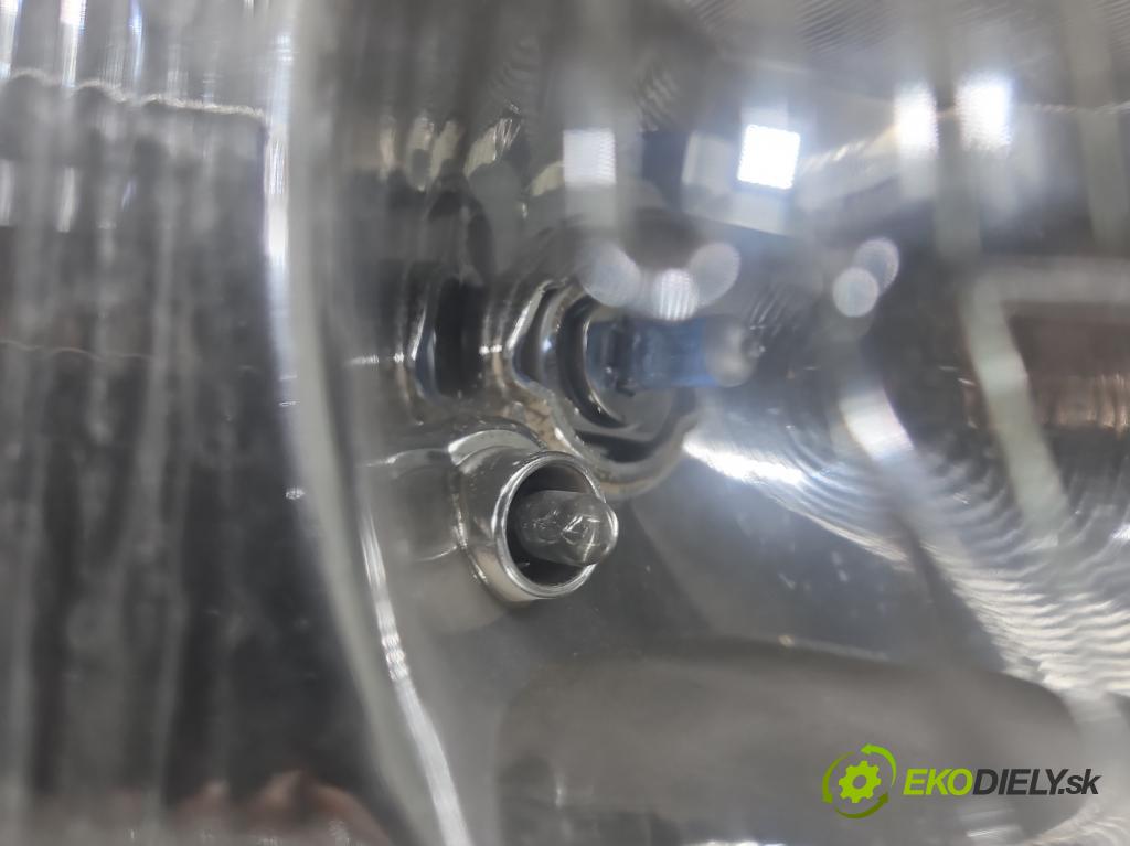 Opel Movano I 1999-2003 2.8 TD 114 HP manual 84 kW 2799 cm3 5- Reflektor: pravý  (Svetlo predné pravé)