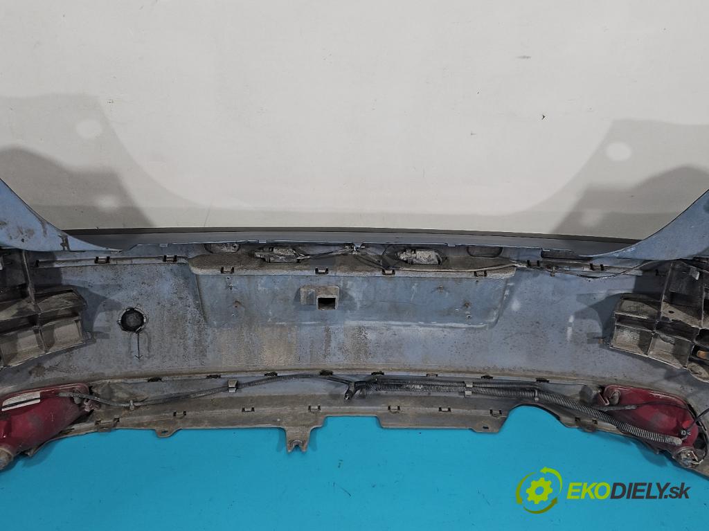 Citroen C4 I 2004-2011 1.4 16V 88 HP manual 65 kW 1360 cm3 5- nárazník zadné  (Kľučka dverí ostatné)
