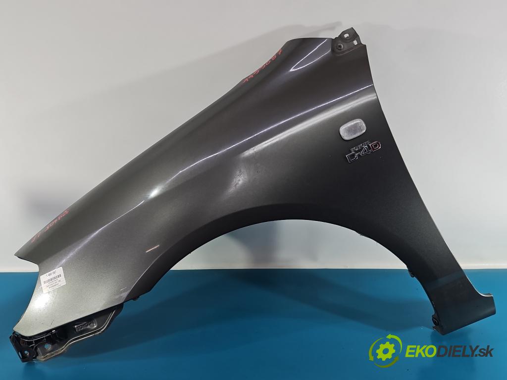 Toyota Corolla E12 2001-2009 2.0 D4D 90 hp manual 66 kW 1995 cm3 5- blatnik přední levý  (Levý přední blatník)