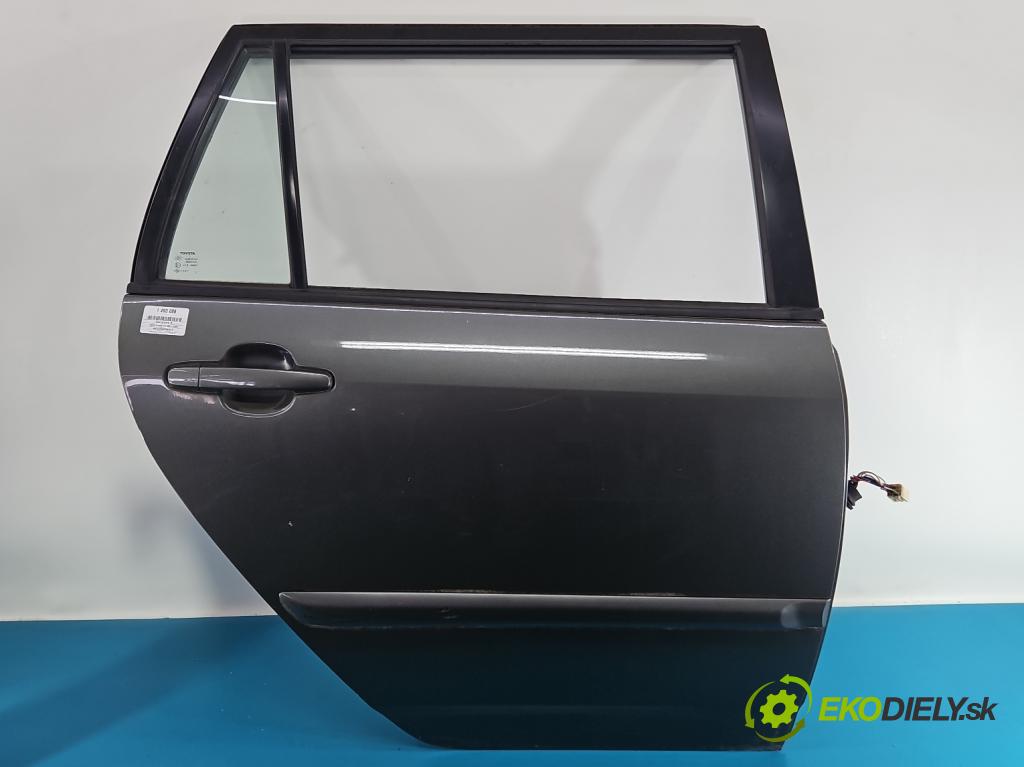 Toyota Corolla E12 2001-2009 2.0 D4D 90 hp manual 66 kW 1995 cm3 5- dveře zadní pravé  (Klika dveří ostatní)