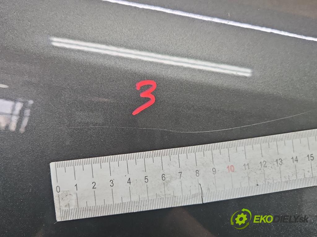 Toyota Corolla E12 2001-2009 2.0 D4D 90 hp manual 66 kW 1995 cm3 5- dveře zadní pravé  (Klika dveří ostatní)