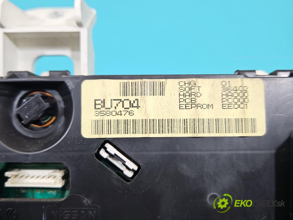 Nissan Almera tino 1.8 16V 116 HP manual 85 kW 1769 cm3 5- prístrojovka/ budíky 3580476 (Prístrojová doska)