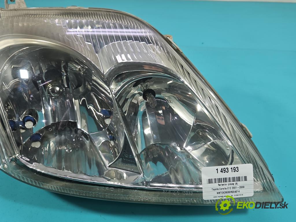 Toyota Corolla E12 2001-2009 2.0 D4D 90 HP manual 66 kW 1995 cm3 5- Reflektor: pravý 08-212-11C9R (Svetlo predné pravé)