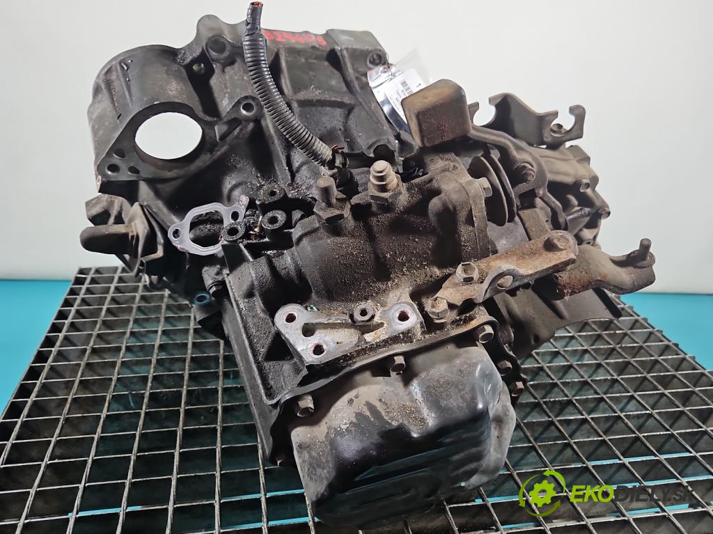 Toyota Corolla E12 2001-2009 2.0 D4D 90 HP manual 66 kW 1995 cm3 5- prevodovka stupeň,rýchlosť manual 350C