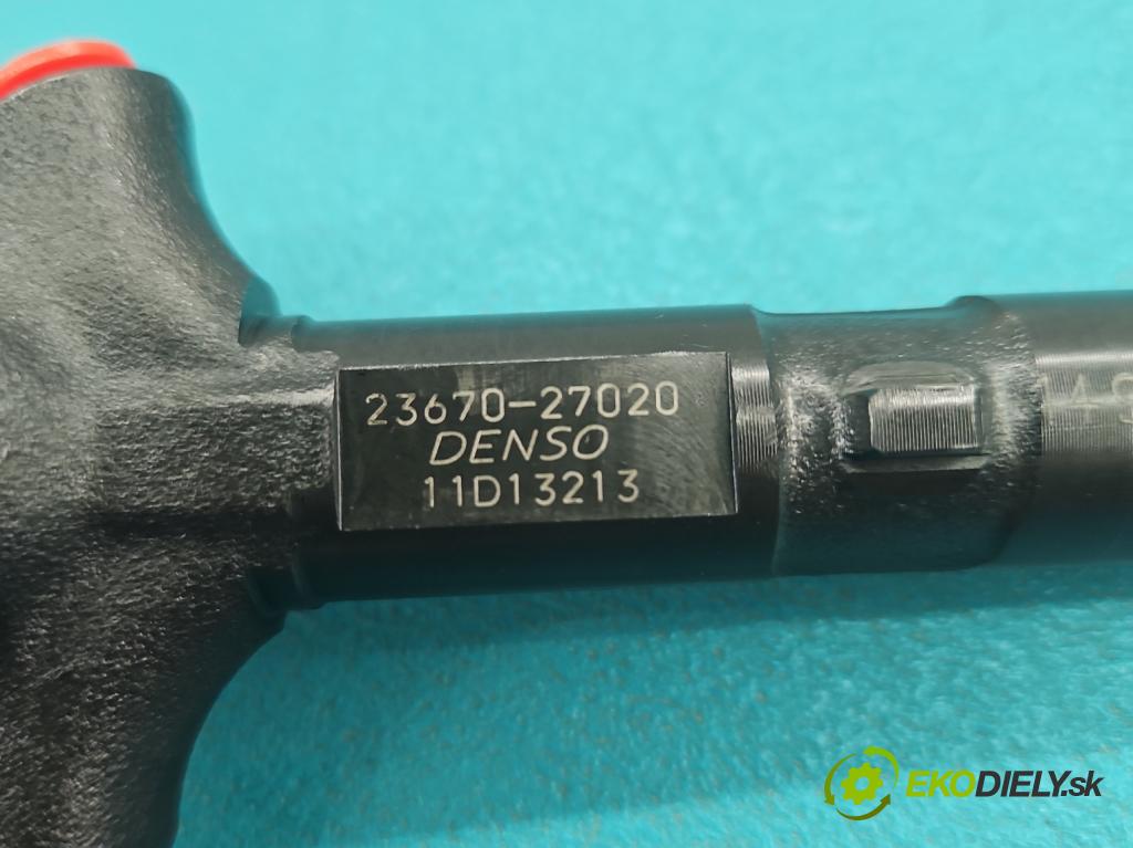 Toyota Corolla E12 2001-2009 2.0 D4D 90 HP manual 66 kW 1995 cm3 5- vstrek 23670-27020 (Vstrekovač paliva)