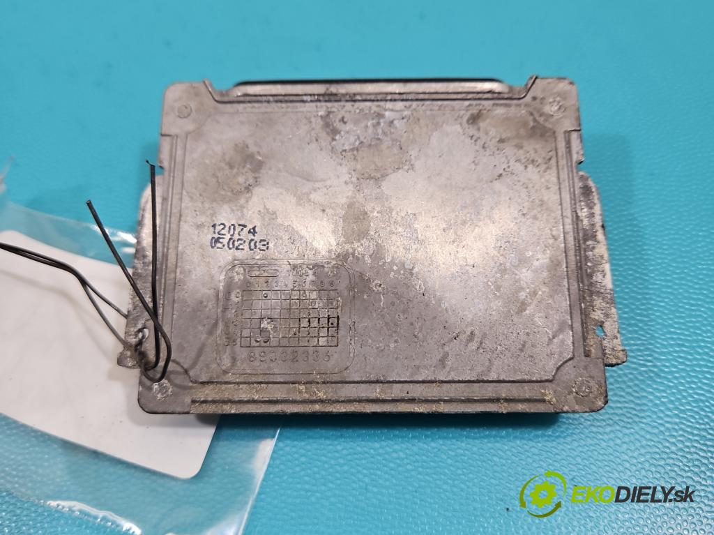 Opel Vectra C 2002-2008 3.2 V6 211KM automatic 155 kW 3175 cm3 5- střídač: xenon 89034934 (Riadiaca jednotka xenónu)