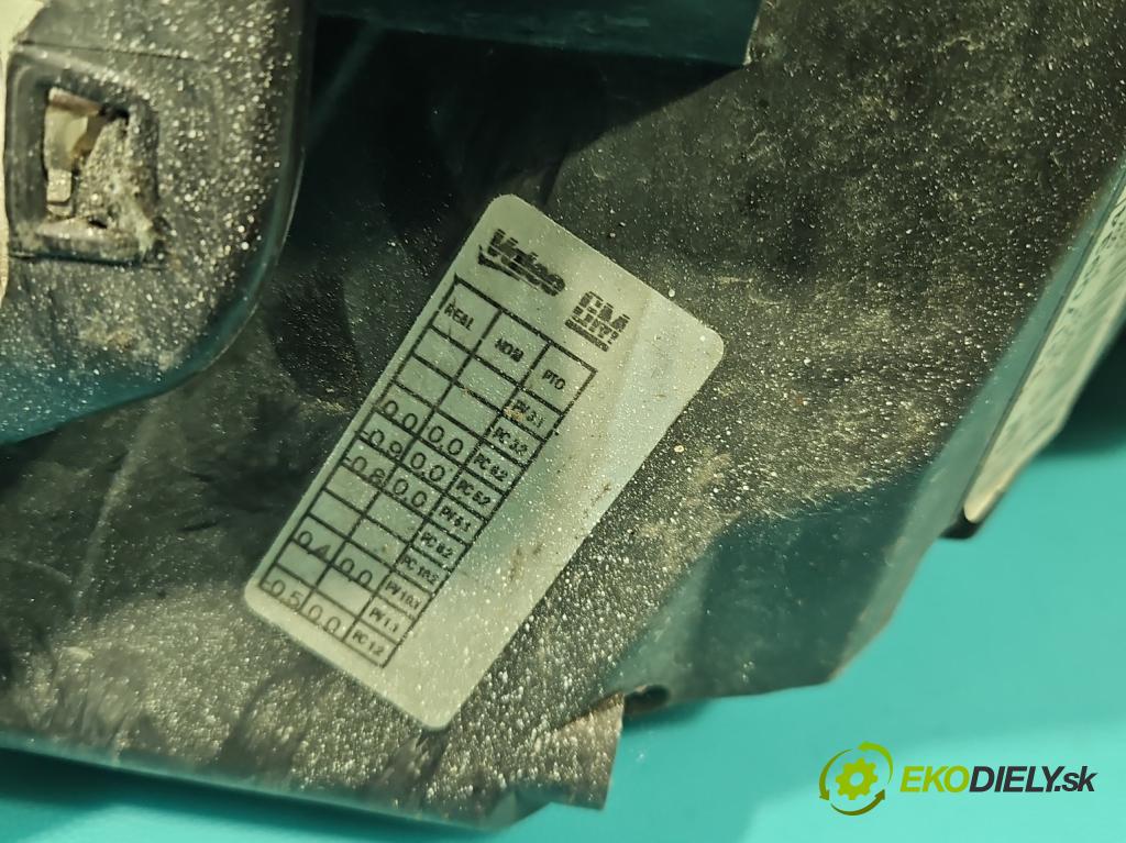 Opel Vectra C 2002-2008 3.2 V6 211KM automatic 155 kW 3175 cm3 5- Reflektor: pravý 13170934 (Svetlo predné pravé)