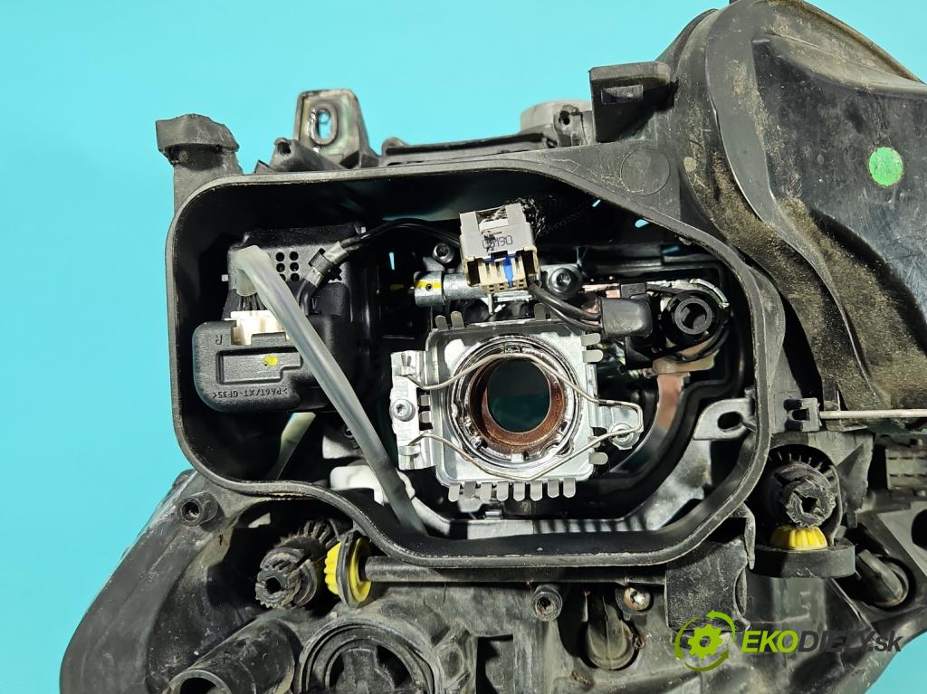 Opel Vectra C 2002-2008 3.2 V6 211KM automatic 155 kW 3175 cm3 5- Reflektor: pravý 13170934 (Svetlo predné pravé)