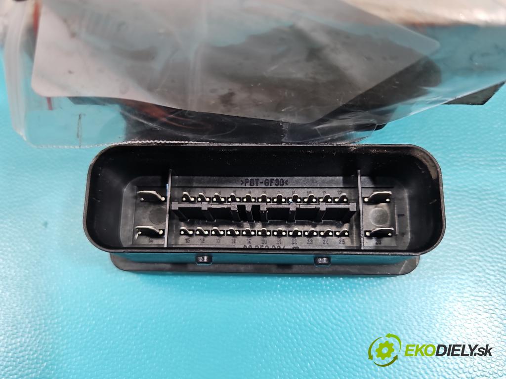 Peugeot 206 1.6 16V 109 HP manual 80 kW 1587 cm3 3- čerpadlo abs 9641871180 (Pumpa ABS)