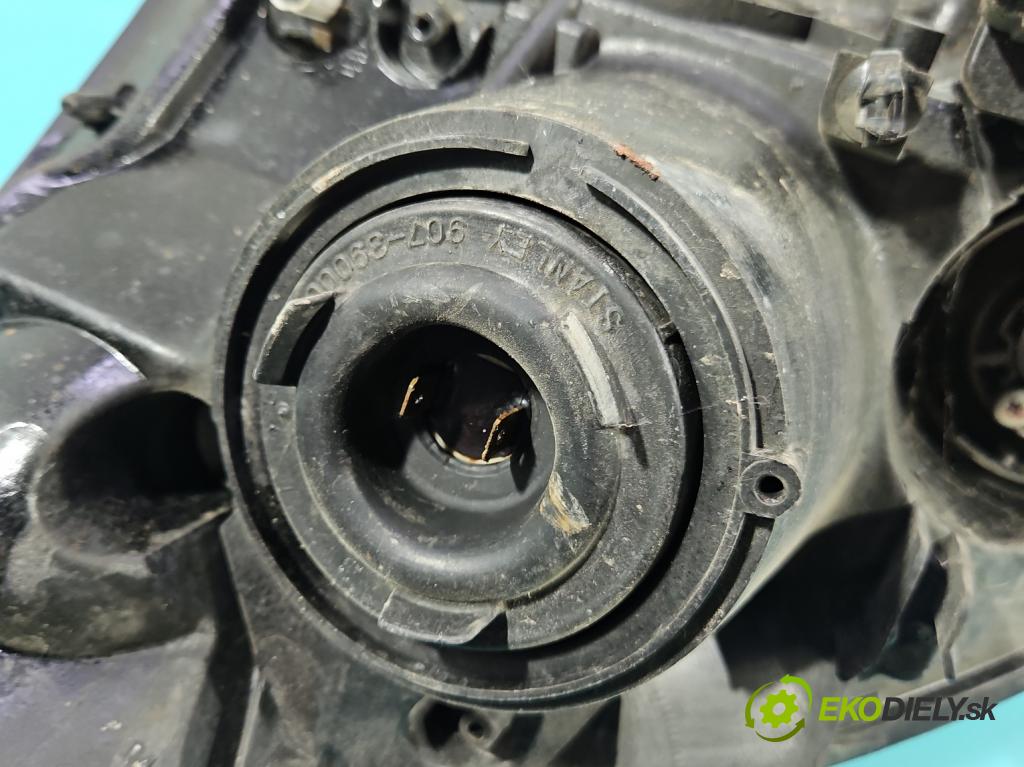 Honda Civic VII 2000-2006 1.4 16V 90 HP manual 66 kW 1396 cm3 5- Reflektor: pravý  (Svetlo predné pravé)