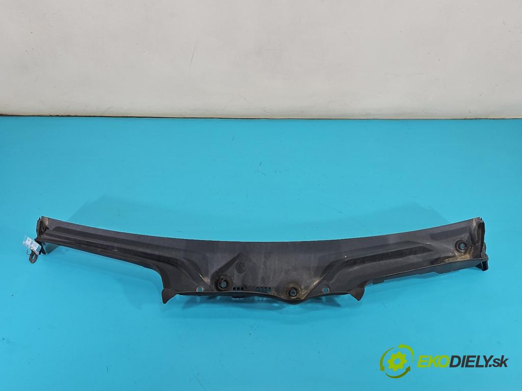 Mercedes E W213 2016-2023 2.0 CDI 194KM: automatic 143 kW 1950 cm3 5- torpédo A2138308703 (Torpédo (plast pod čelným sklom))