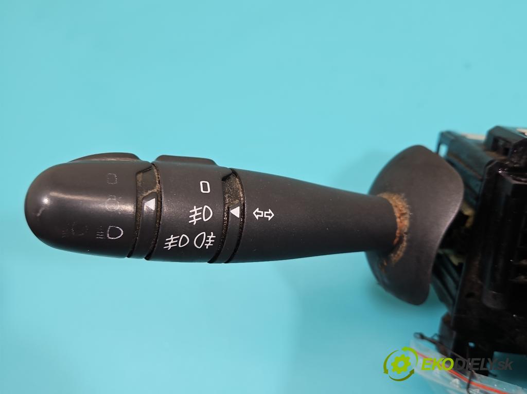 Renault Trafic II 2001-2014 1.9 dci 101 HP manual 74 kW 1870 cm3 5- prepínač komplex: 8200117062 (Prepínacie páčky pod volantom)