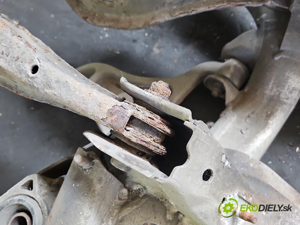 Infiniti FX I 2003-2008 3.5 V6 280KM automatic 206 kW 3498 cm3 5- zadní výztuha  (Zadní výztuha)