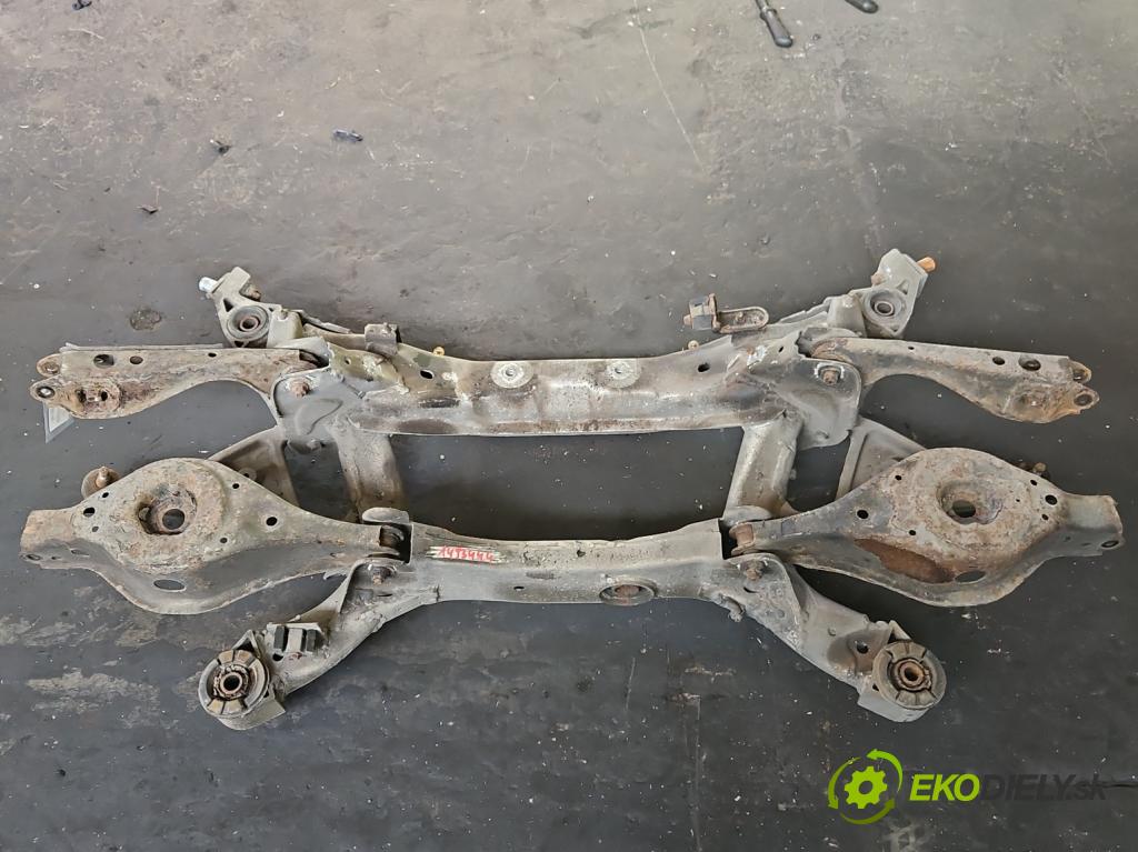 Infiniti FX I 2003-2008 3.5 V6 280KM automatic 206 kW 3498 cm3 5- zadní výztuha  (Zadní výztuha)