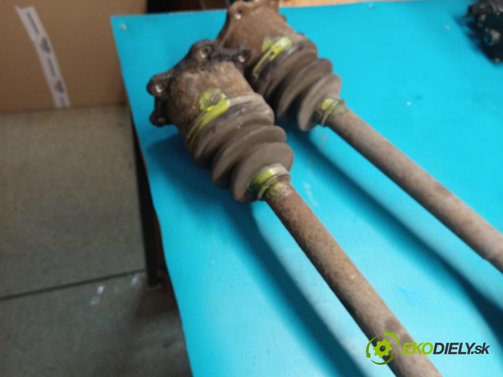 Infiniti FX I 2003-2008 3.5 V6 280KM: automatic 206 kW 3498 cm3 5- poloos zadné pravé