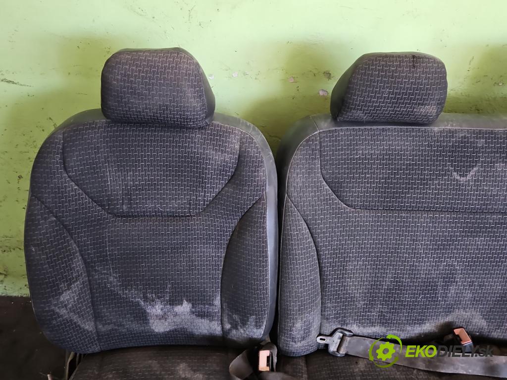 Renault Trafic II 2001-2014 1.9 dci 101 HP manual 74 kW 1870 cm3 5- Sedačka zadné ľavý II