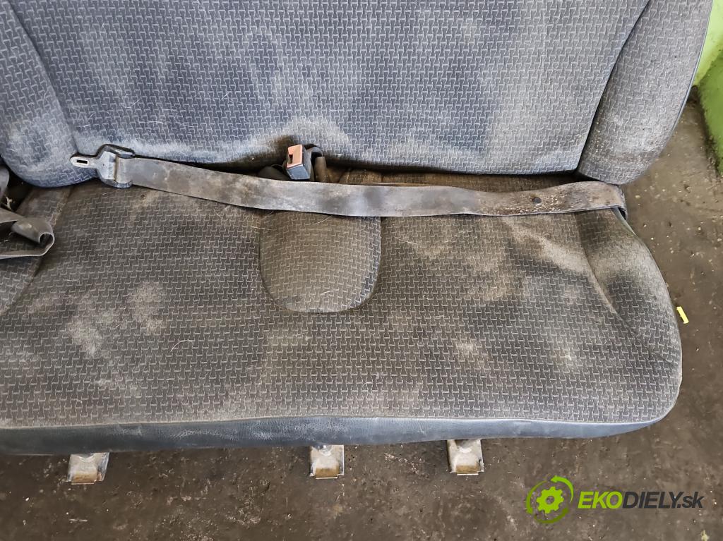 Renault Trafic II 2001-2014 1.9 dci 101 HP manual 74 kW 1870 cm3 5- Sedačka zadné ľavý II