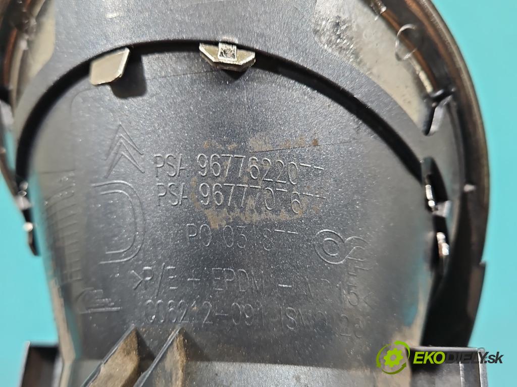 Citroen Berlingo II 2008-2018 1.6 hdi 92 hp manual 68 kW 1560 cm3 5- Zaślepka: mřížka: nárazníku pravé 9677622077