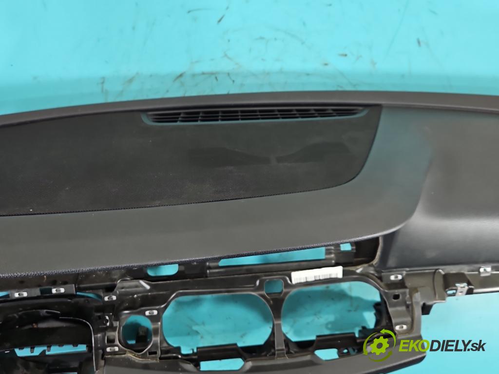 Mercedes E W213 2016-2023 2.0 CDI 194KM: automatic 143 kW 1950 cm3 5- kokpit,pristrojová doska rozdeľovacia