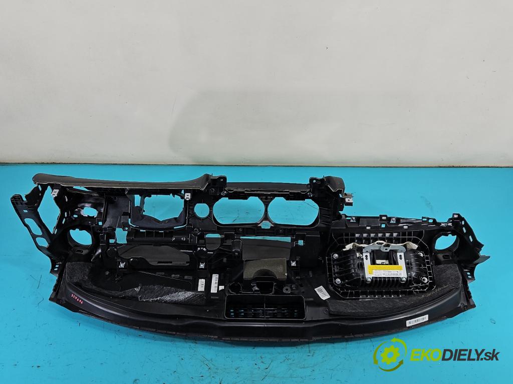 Mercedes E W213 2016-2023 2.0 CDI 194KM: automatic 143 kW 1950 cm3 5- kokpit,pristrojová doska rozdeľovacia