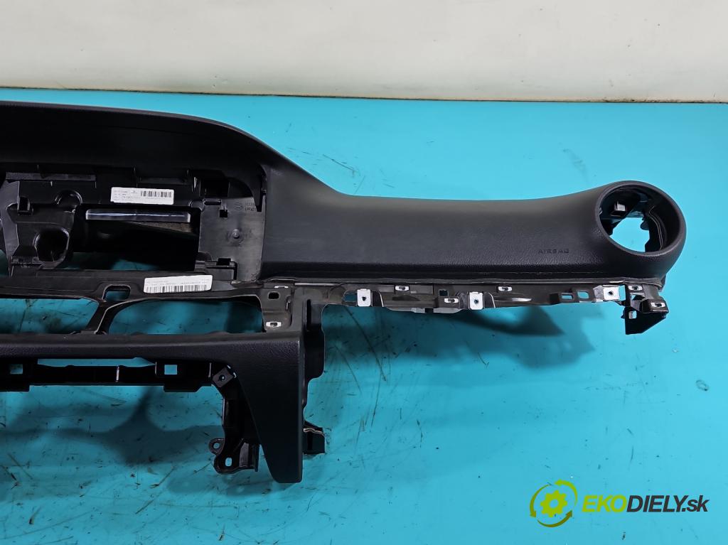 Mercedes E W213 2016-2023 2.0 CDI 194KM: automatic 143 kW 1950 cm3 5- kokpit,pristrojová doska rozdeľovacia