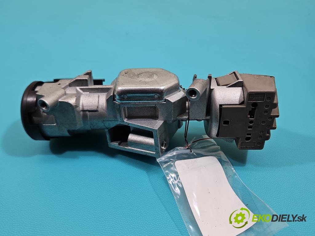 Ford Transit Connect II 2012-2022 1.5 tdci 120 HP manual 88,2 kW 1499 cm3 5- Spínačka 3M51-3F880-AE (Spínacia skrinka)