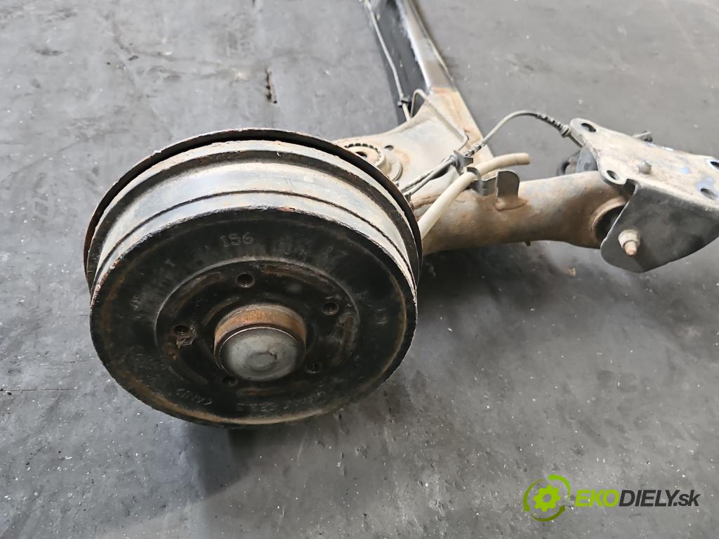 Dacia Duster II 2018-2024 1.6 16V 114 hp manual 84 kW 1598 cm3 5- zadní výztuha  (Zadní výztuha)