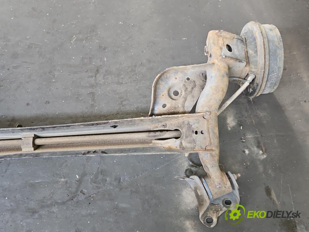 Dacia Duster II 2018-2024 1.6 16V 114 hp manual 84 kW 1598 cm3 5- zadní výztuha  (Zadní výztuha)