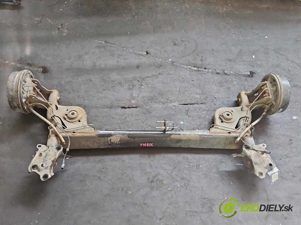 Dacia Duster II 2018-2024 1.6 16V 114 hp manual 84 kW 1598 cm3 5- zadní výztuha  (Zadní výztuha)