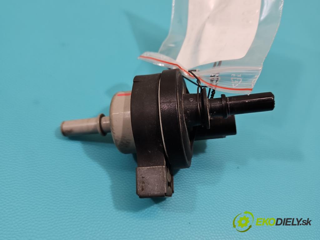 Dacia Duster II 2018-2024 1.6 16V 114 HP manual 84 kW 1598 cm3 5- snímač tlak: palivo 269516045 (Snímač)