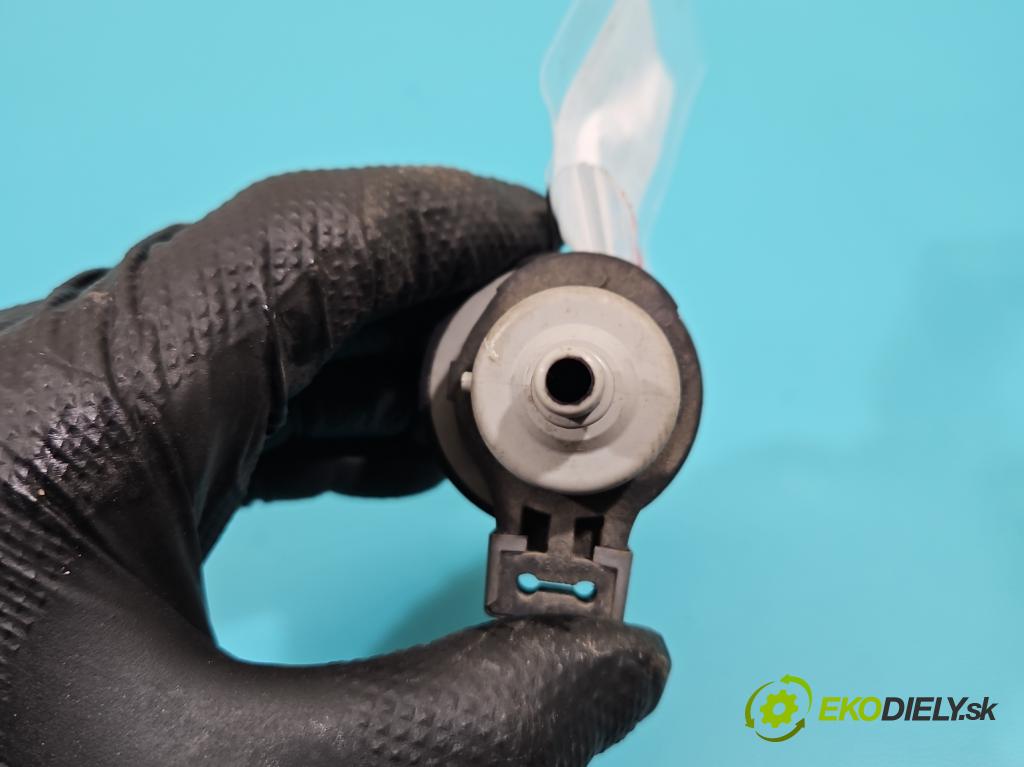 Dacia Duster II 2018-2024 1.6 16V 114 HP manual 84 kW 1598 cm3 5- snímač tlak: palivo 269516045 (Snímač)