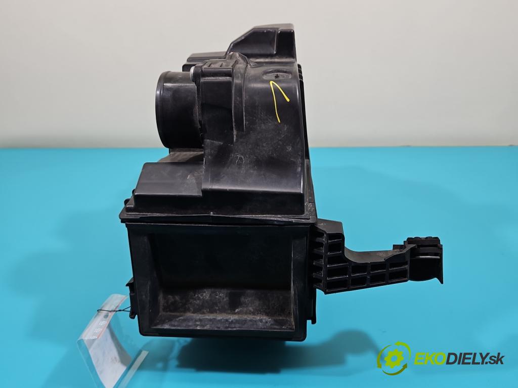 Dacia Duster II 2018-2024 1.6 16V 114 HP manual 84 kW 1598 cm3 5- obal filtra vzduchu 165009775R-B (Obal vzduchového filtra)