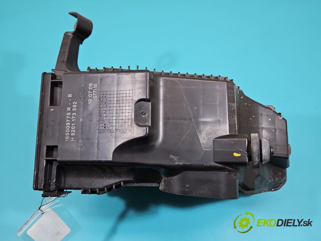 Dacia Duster II 2018-2024 1.6 16V 114 HP manual 84 kW 1598 cm3 5- obal filtra vzduchu 165009775R-B (Obal vzduchového filtra)