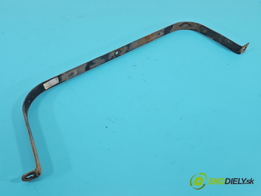 Dacia Duster II 2018-2024 1.6 16V 114 HP manual 84 kW 1598 cm3 5- Upevnenie: