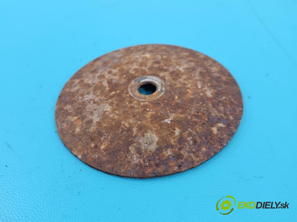 Dacia Duster II 2018-2024 1.6 16V 114 HP manual 84 kW 1598 cm3 5- Upevnenie: