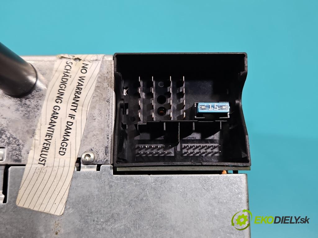Opel Zafira B 2005-2014 1.9 cdti 120 HP manual 88 kW 1910 cm3 5- Radio originál 13188465