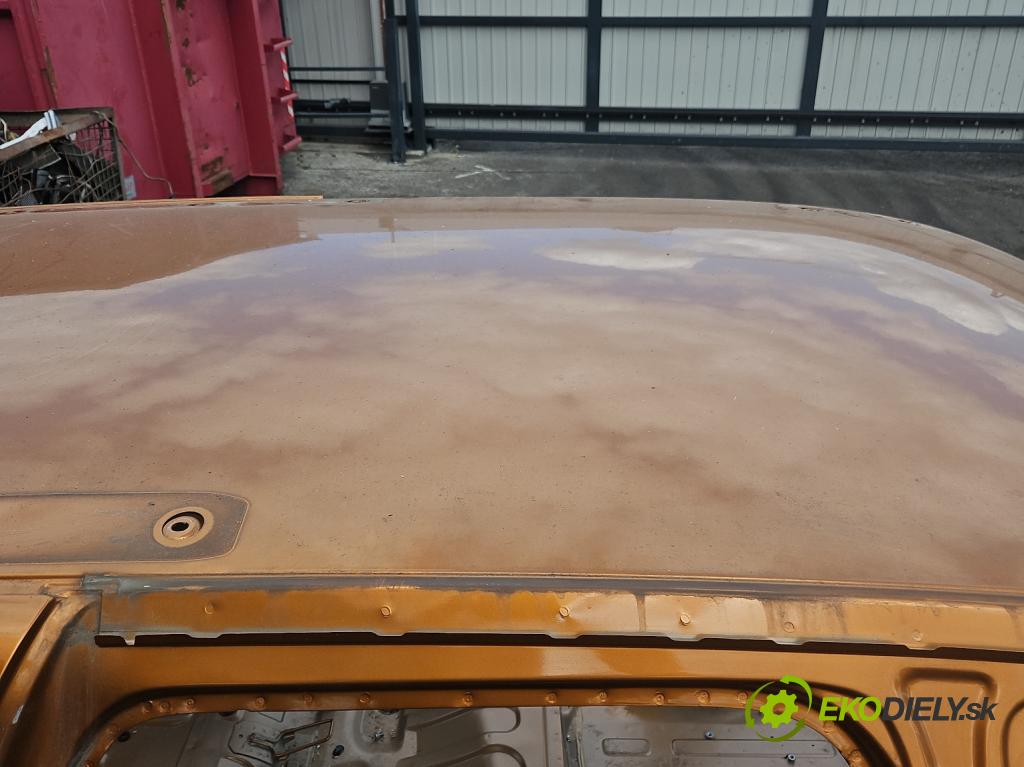 Dacia Duster II 2018-2024 1.6 16V 114 hp manual 84 kW 1598 cm3 5- Strecha: