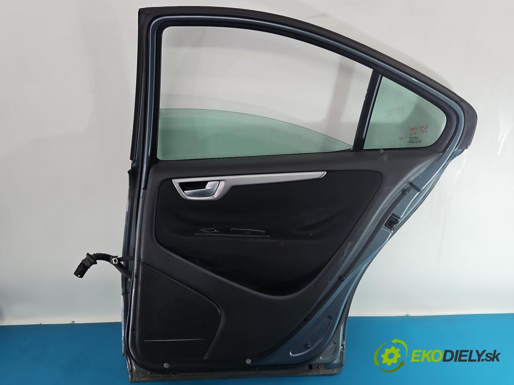 Volvo S60 I 2000-2010 2.4 20V 170 hp manual 125 kW 2435 cm3 4- dveře zadní pravé  (Klika dveří ostatní)