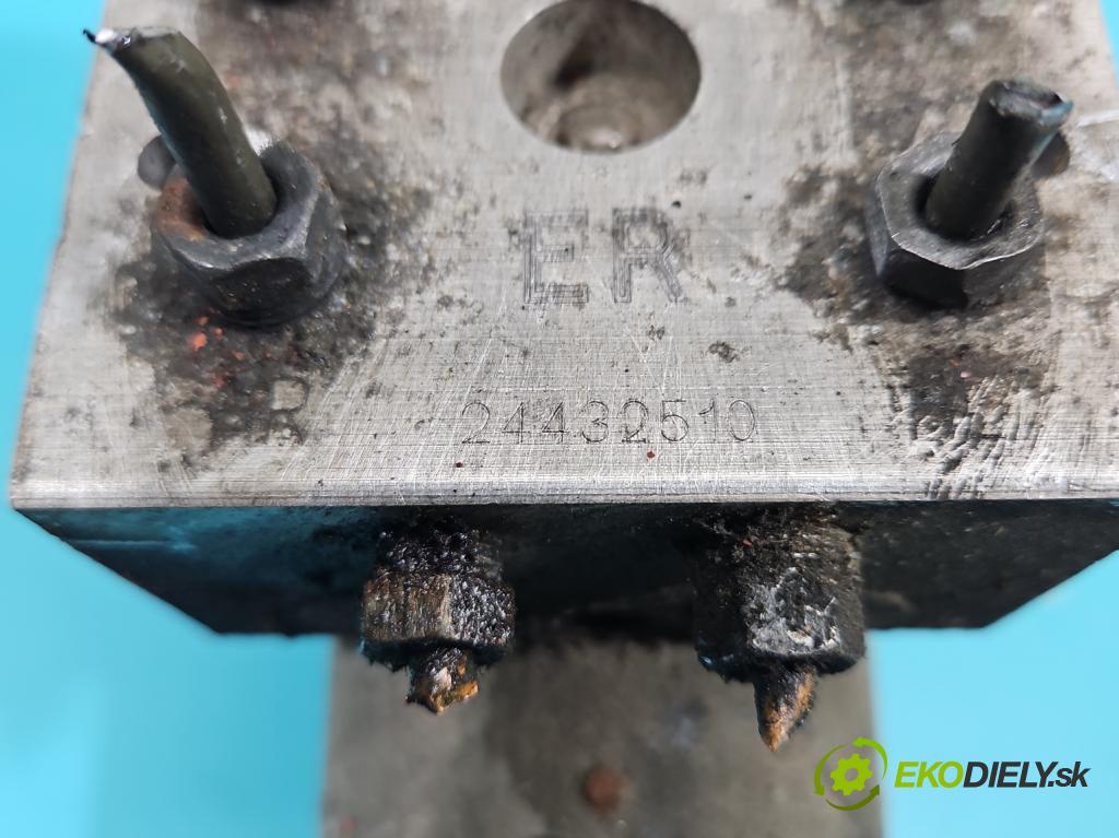 Opel Zafira A 1999-2005 1.8 16V 125 HP manual 92 kW 1796 cm3 5- čerpadlo abs 0265220636 (Pumpa ABS)