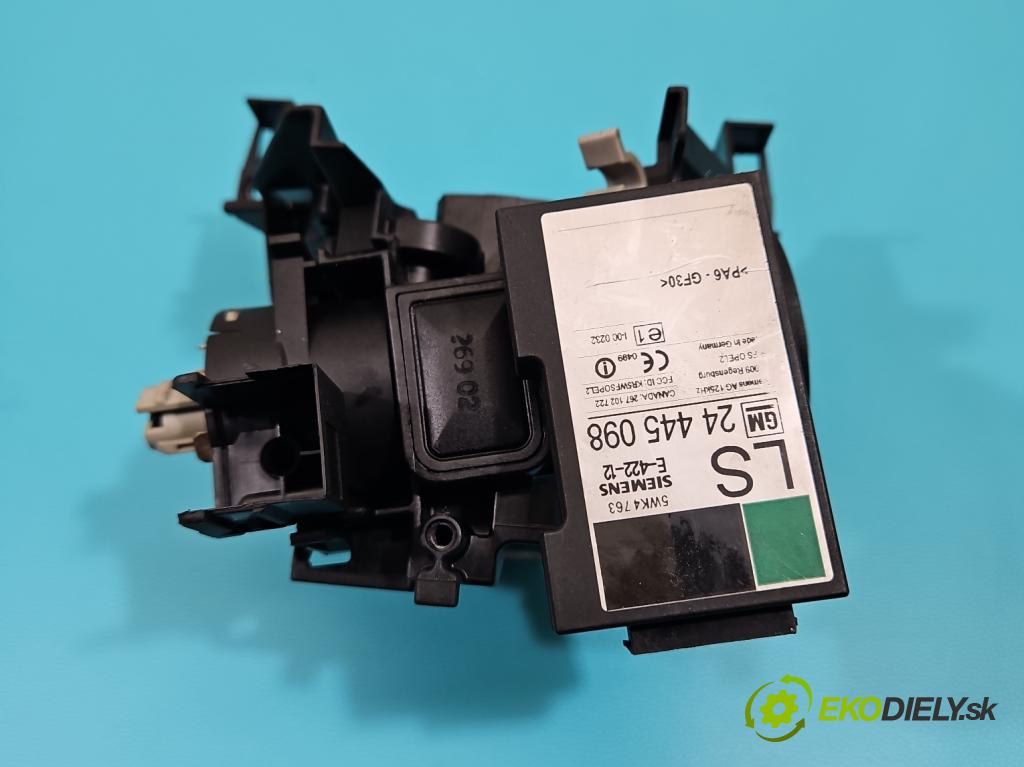 Opel Zafira A 1999-2005 1.8 16V 125 HP manual 92 kW 1796 cm3 5- riadiaca jednotka motora 55351703